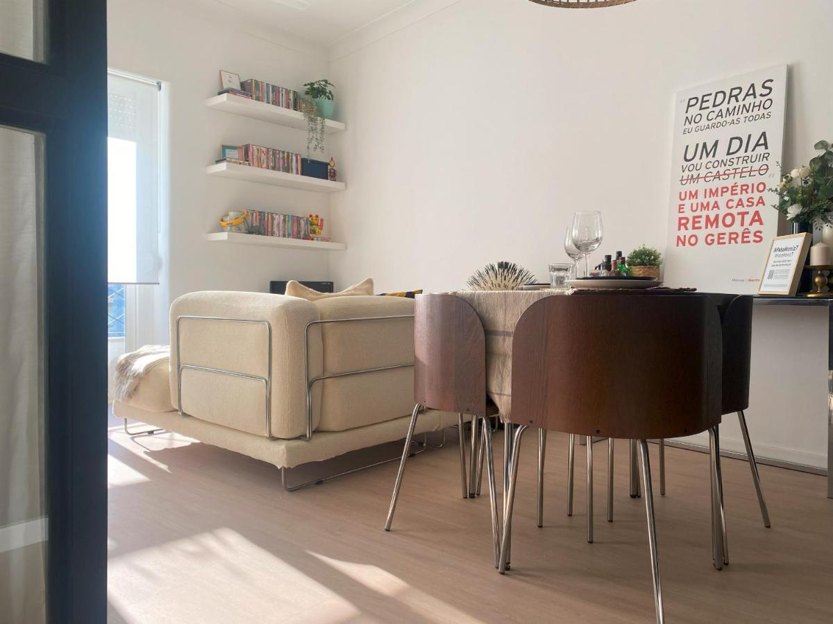 Lisbon, Renovated T2 Apartment Portas De Benfica Amadora Ngoại thất bức ảnh