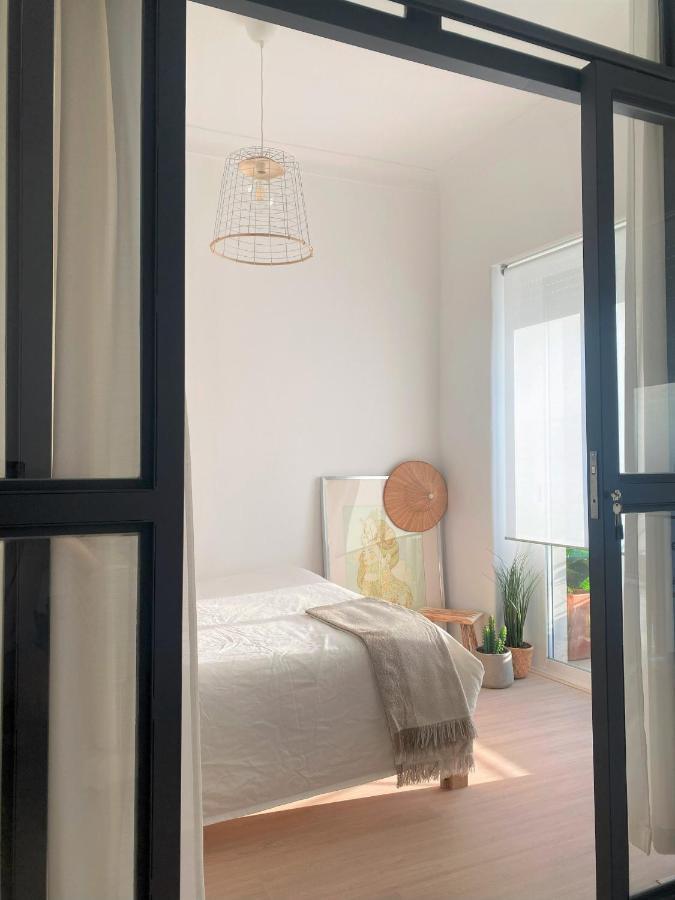 Lisbon, Renovated T2 Apartment Portas De Benfica Amadora Ngoại thất bức ảnh