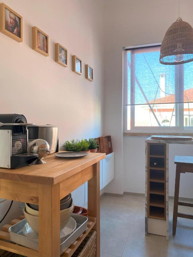 Lisbon, Renovated T2 Apartment Portas De Benfica Amadora Ngoại thất bức ảnh