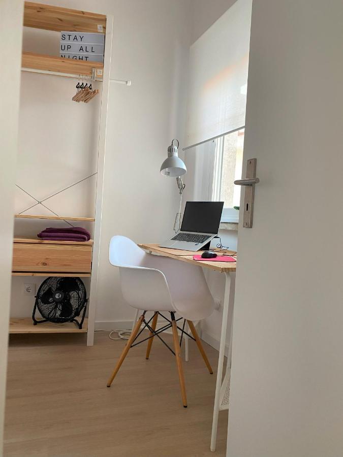 Lisbon, Renovated T2 Apartment Portas De Benfica Amadora Ngoại thất bức ảnh