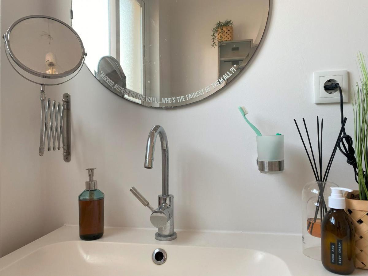 Lisbon, Renovated T2 Apartment Portas De Benfica Amadora Ngoại thất bức ảnh