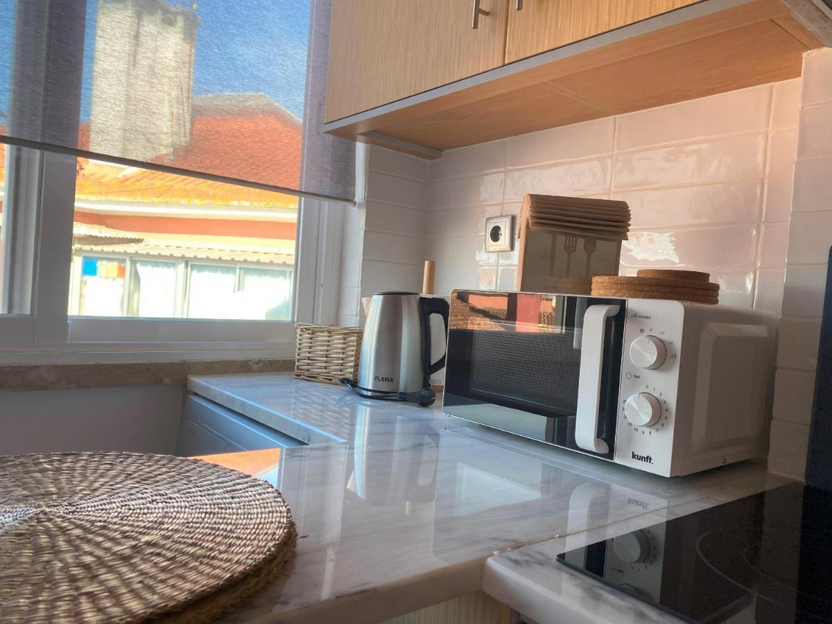 Lisbon, Renovated T2 Apartment Portas De Benfica Amadora Ngoại thất bức ảnh