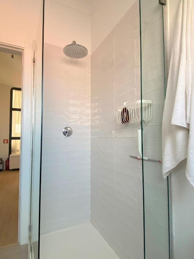 Lisbon, Renovated T2 Apartment Portas De Benfica Amadora Ngoại thất bức ảnh